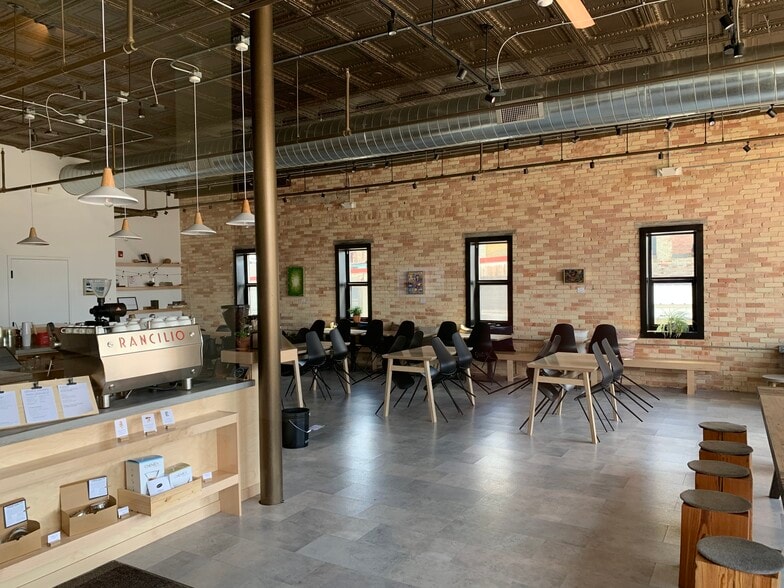 794 Pine St, Muskegon, MI for lease - Interior Photo - Image 3 of 28
