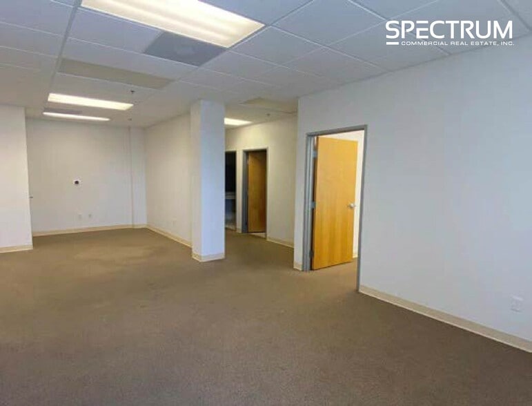 28368 Constellation Rd, Valencia, CA for lease - Building Photo - Image 2 of 5