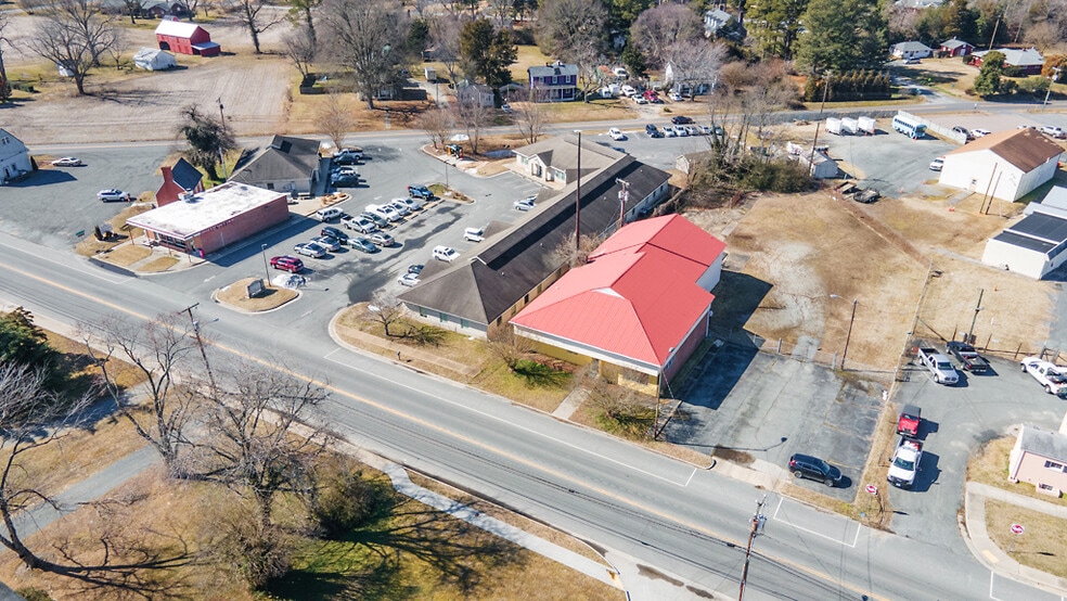 493 Main St, Warsaw, VA for lease - Building Photo - Image 2 of 46