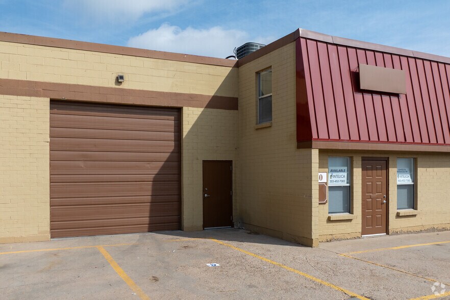 10650-10750 Irma Dr, Northglenn, CO à louer - Photo du bâtiment - Image 3 de 8