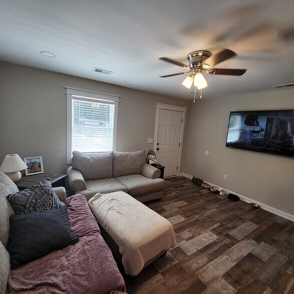 224 E Clark St, Pinewood, SC à vendre - Photo du bâtiment - Image 3 de 8