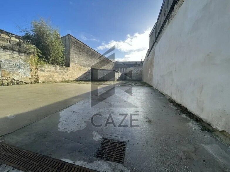 Flex in Bordeaux for lease - Building Photo - Image 1 of 5