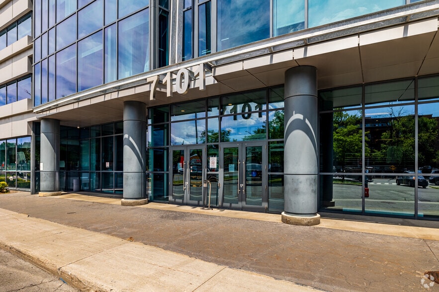 7101 Av Du Parc, Montréal, QC à louer - Photo du bâtiment - Image 3 de 14