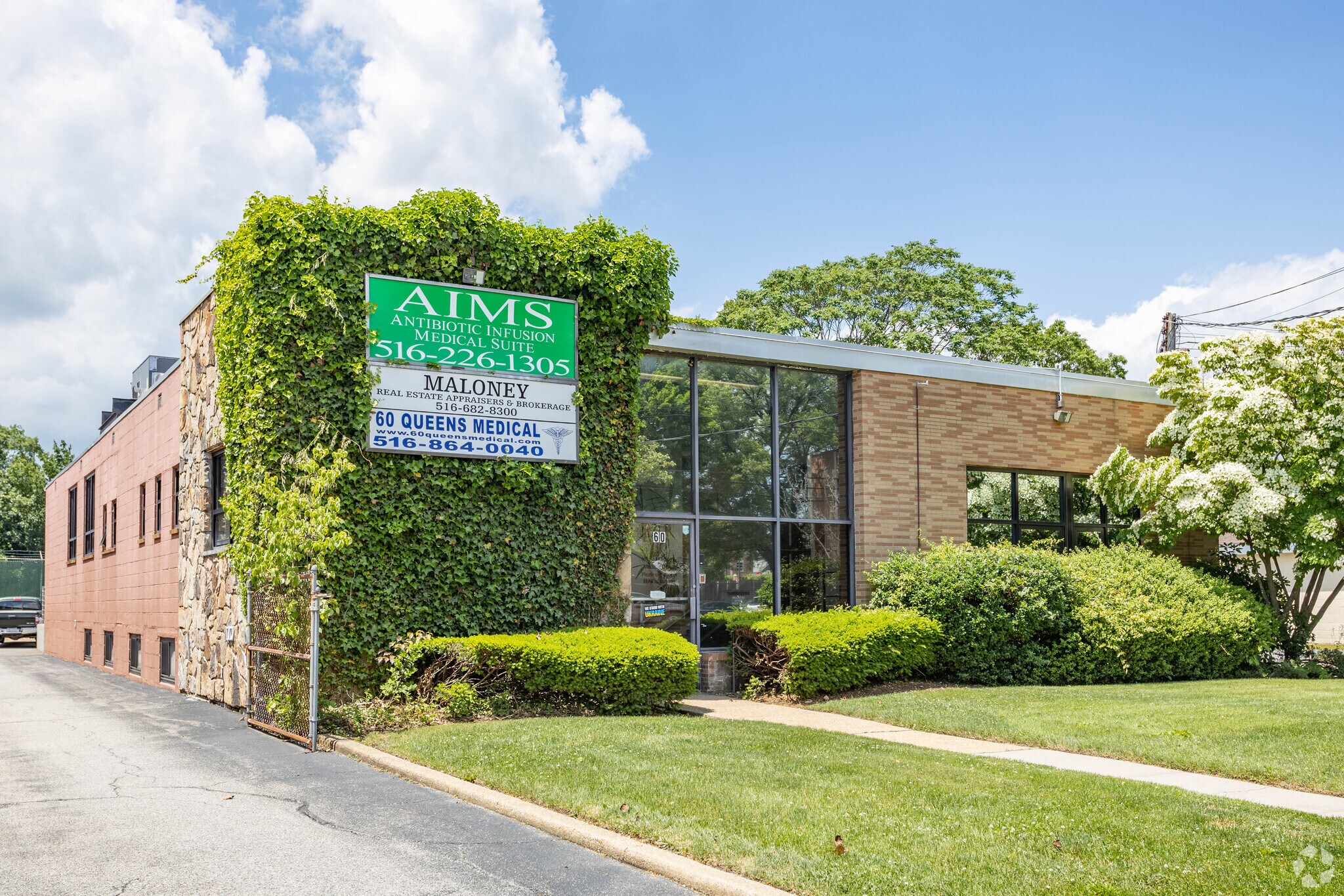 60 Queens St, Syosset, NY for lease Primary Photo- Image 1 of 8