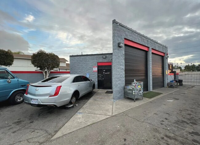 Plus de détails pour 1129 N Lemon St, Anaheim, CA - Industriel à vendre