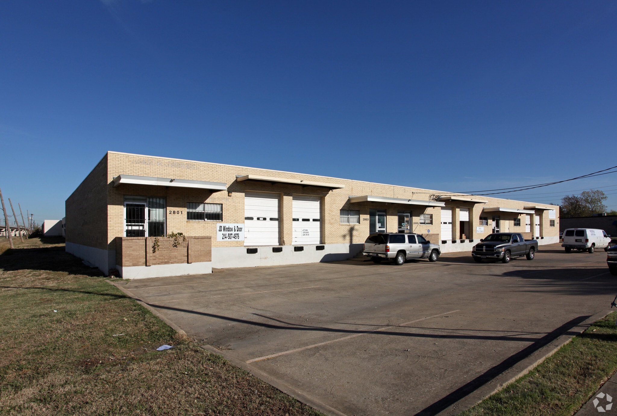 2801-2809 Virgo Ln, Dallas, TX for lease Building Photo- Image 1 of 3