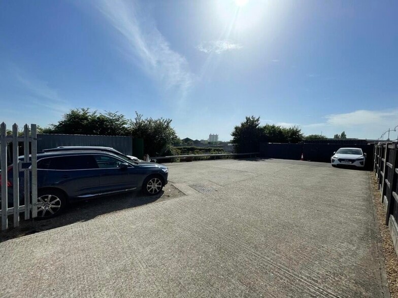 Godington Rd, Ashford for lease - Other - Image 1 of 4