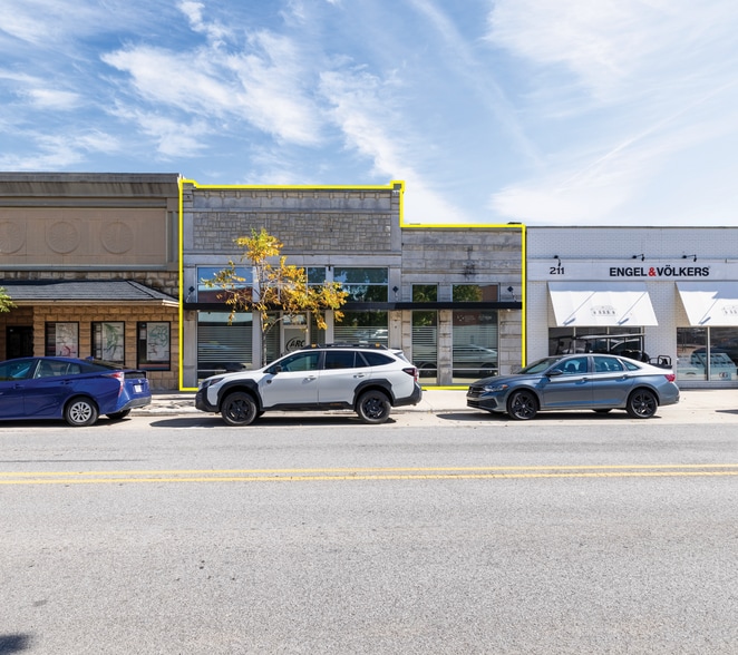 207 S Main St, Bentonville, AR for sale - Building Photo - Image 2 of 6