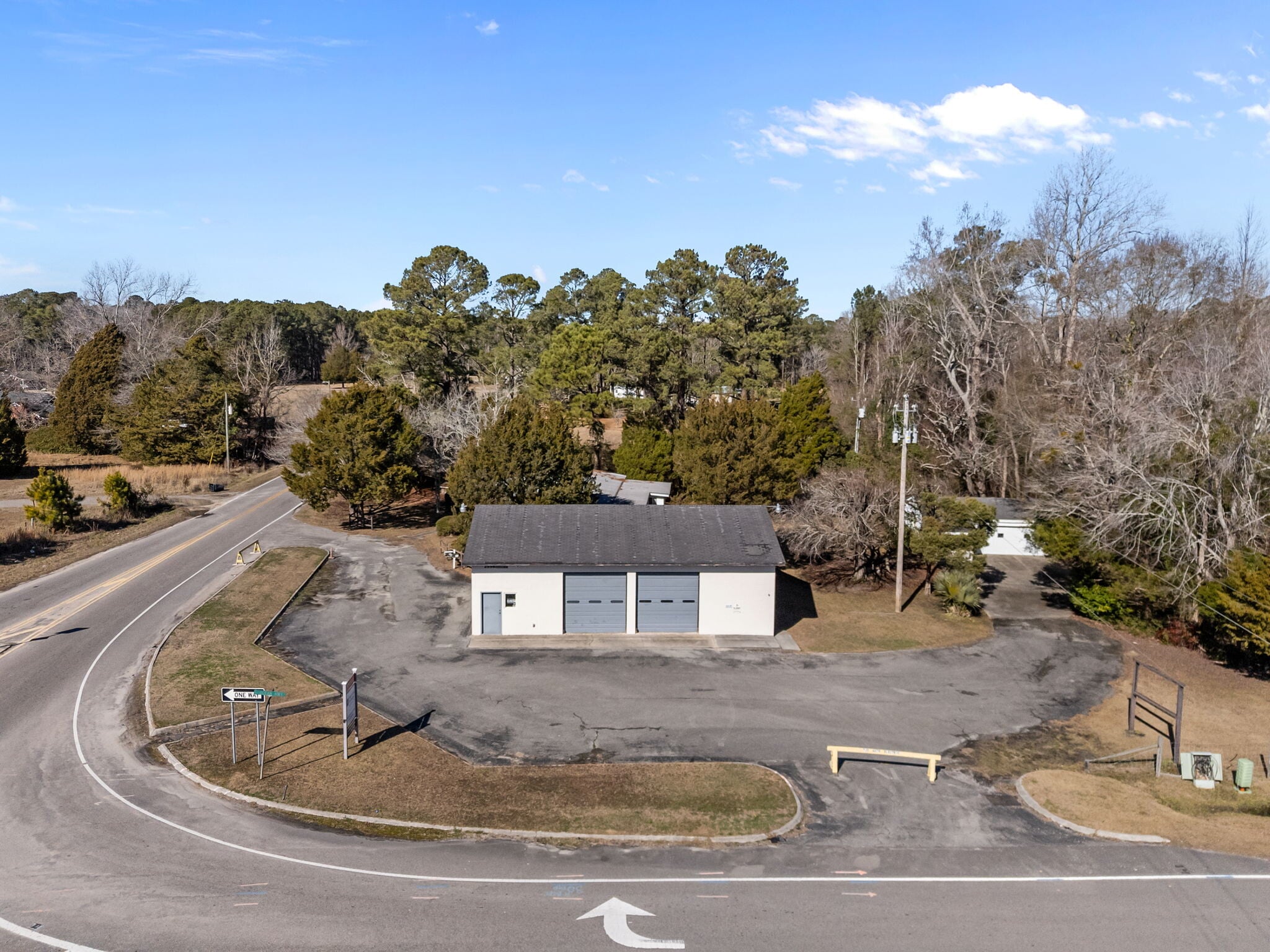 2556 Ocean Hwy W, Shallotte, NC for sale Primary Photo- Image 1 of 25