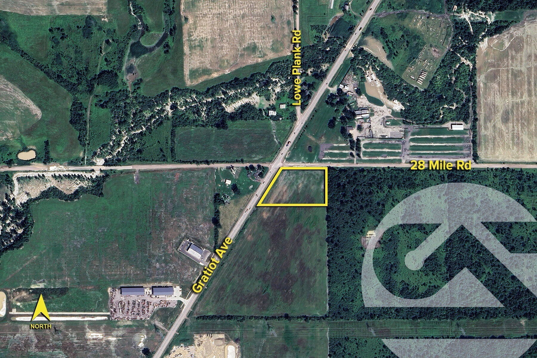 28 Twenty-Eight Mile Rd, Lenox Township, MI à vendre Photo du bâtiment- Image 1 de 2
