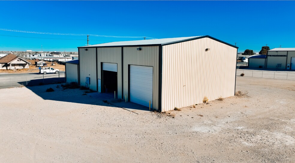 3007 W County Road 130, Midland, TX à louer - Photo du bâtiment - Image 2 de 32