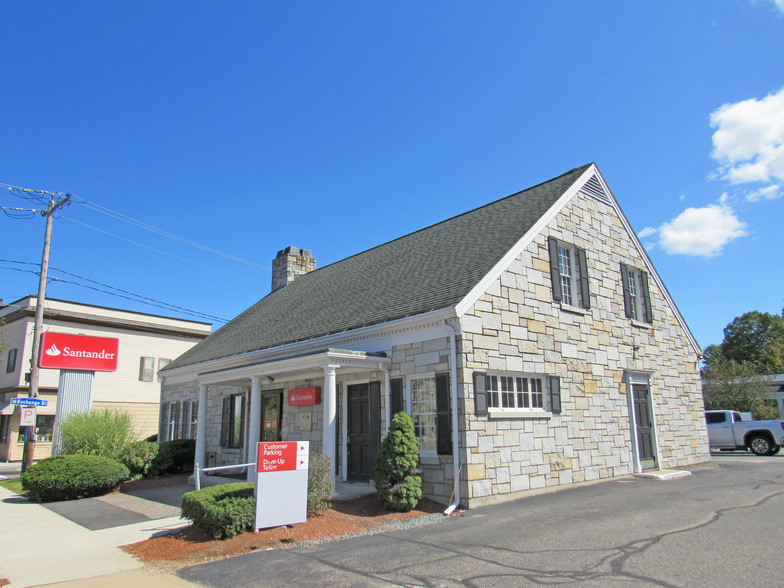 818 Washington St, Holliston, MA à vendre - Photo principale - Image 1 de 4