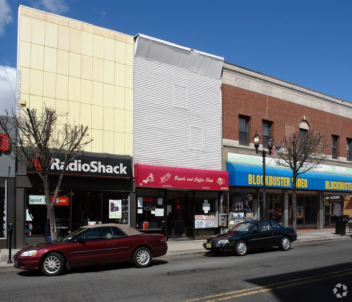 491 Broadway, Bayonne, NJ for sale - Primary Photo - Image 1 of 1