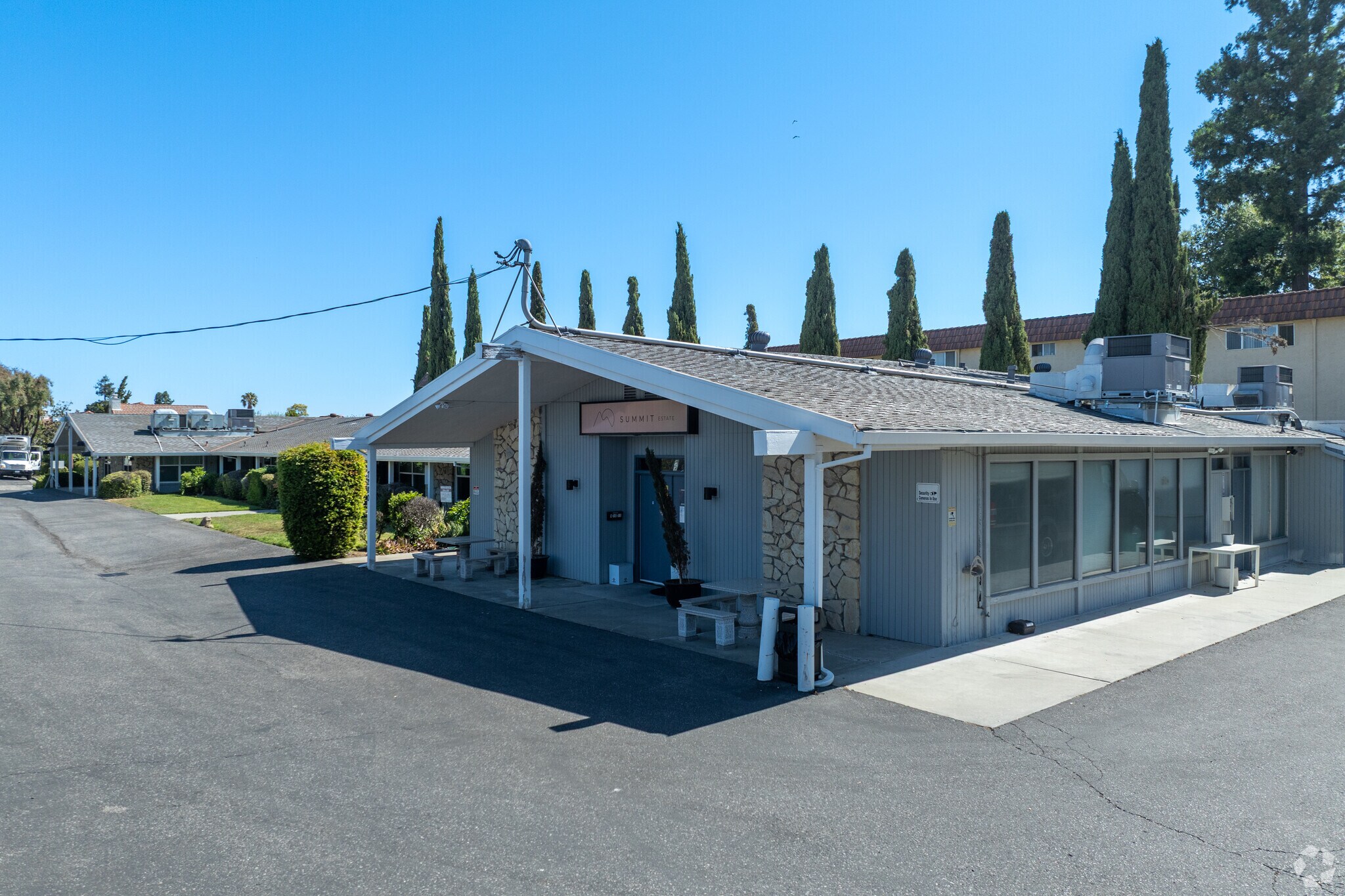 7280 Blue Hill Dr, San Jose, CA à louer Photo du bâtiment- Image 1 de 26