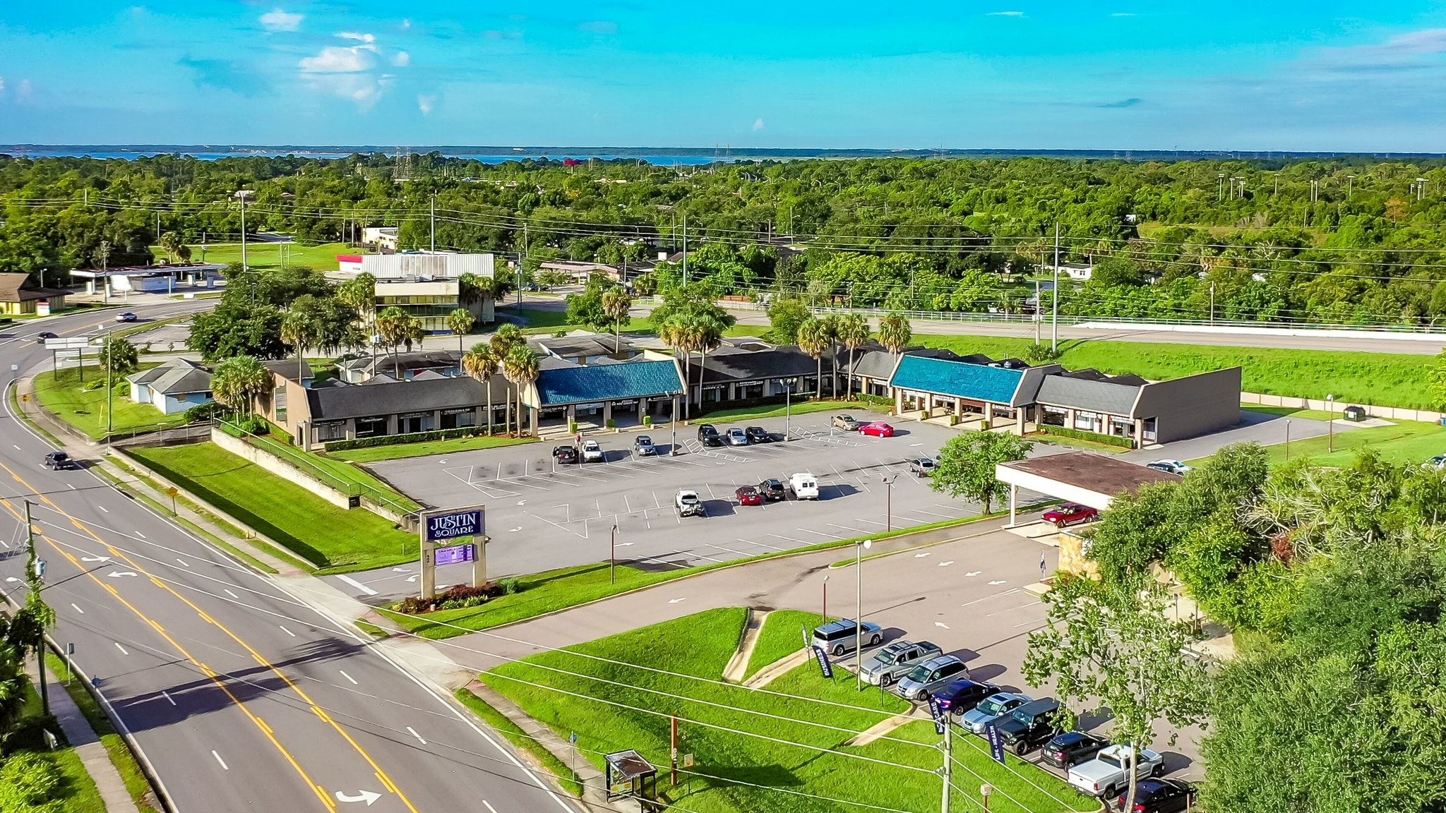 840 deltona Blvd, Deltona, FL for lease Primary Photo- Image 1 of 7