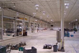 699-709 James L. Hart Pky, Ypsilanti, MI à louer Photo intérieure- Image 1 de 4