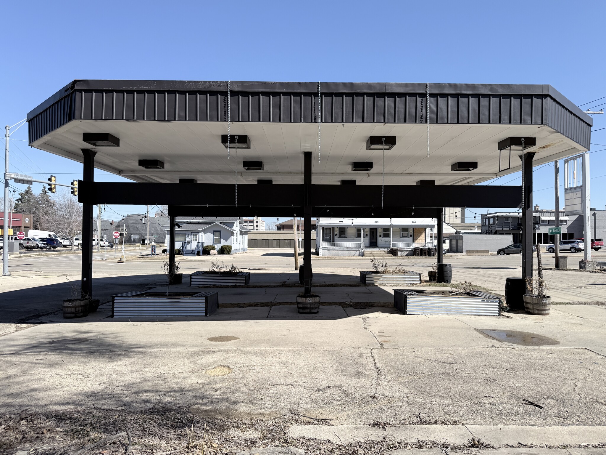 220 N Galena Ave, Freeport, IL for sale Primary Photo- Image 1 of 8