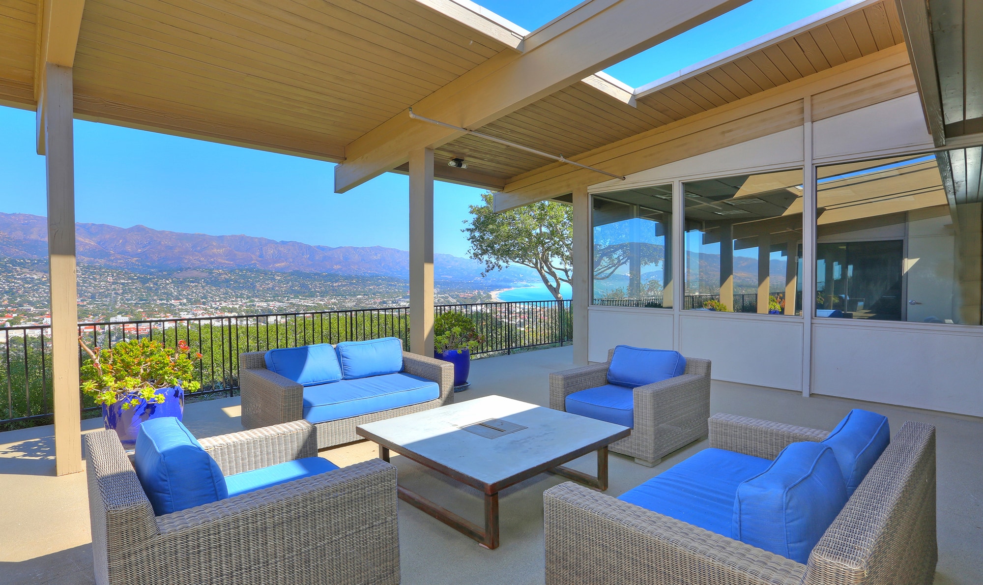 800 Miramonte Dr, Santa Barbara, CA for lease Building Photo- Image 1 of 7