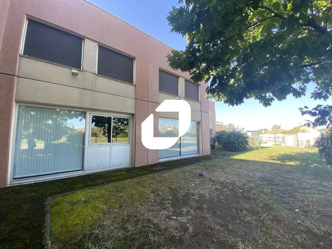 Office in Chassieu for lease Building Photo- Image 1 of 9