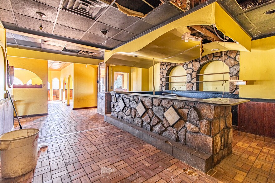 1301 N 18th St, Monroe, LA for sale - Interior Photo - Image 3 of 19