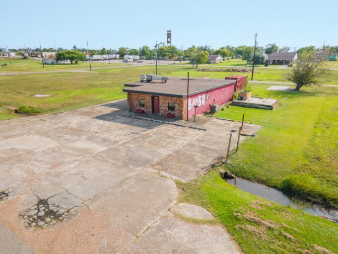 503 S Gulf Blvd, Freeport, TX à vendre - Photo du bâtiment - Image 3 de 13