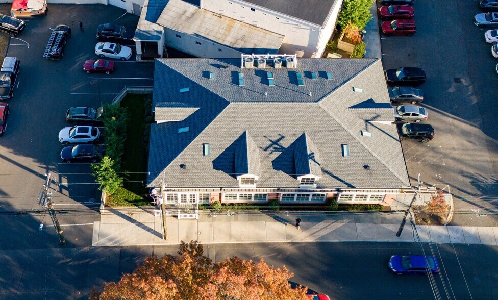 1501 Kings Hwy E, Fairfield, CT à louer - Photo du bâtiment - Image 3 de 7