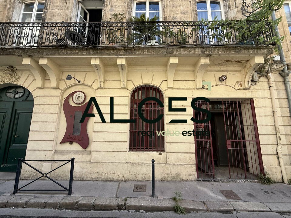 Commerce de détail dans Bordeaux à vendre Photo du bâtiment- Image 1 de 2