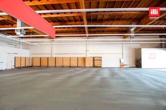 901 Santa Monica Blvd, Santa Monica, CA for sale Interior Photo- Image 2 of 10