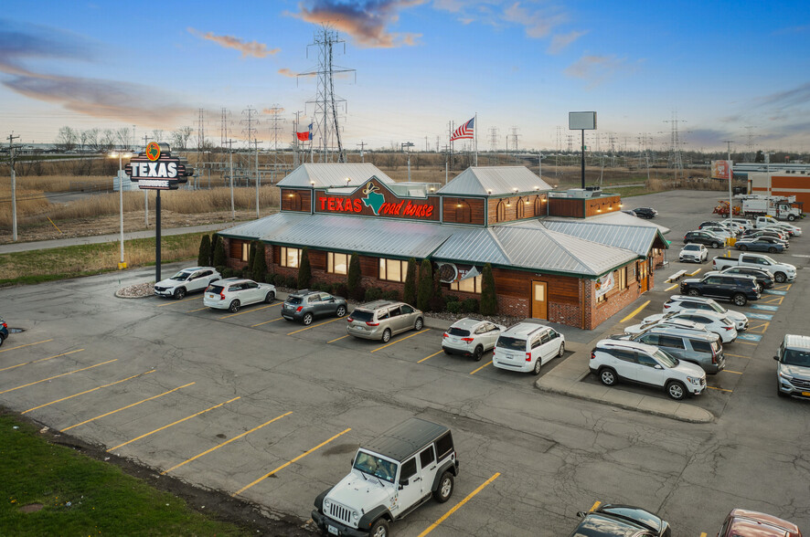 900 Young St, Tonawanda, NY for sale - Building Photo - Image 1 of 1