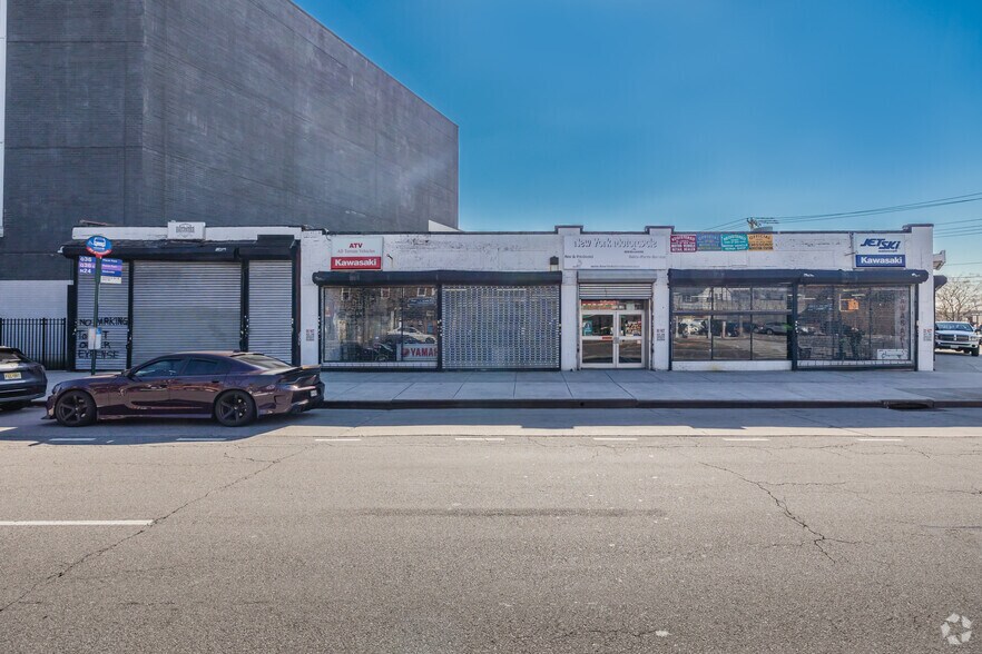 22202 Jamaica Ave, Queens Village, NY à vendre - Photo du bâtiment - Image 3 de 14
