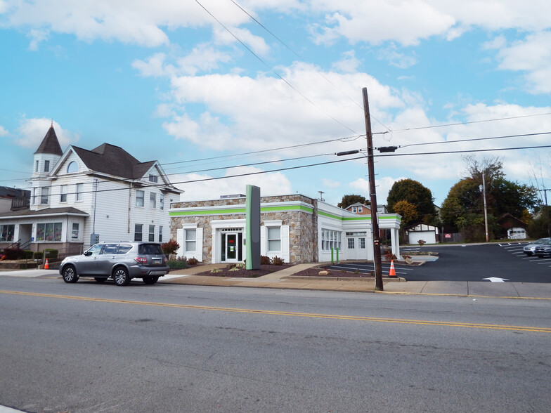 472 Adams St, Rochester, PA for lease - Primary Photo - Image 1 of 1