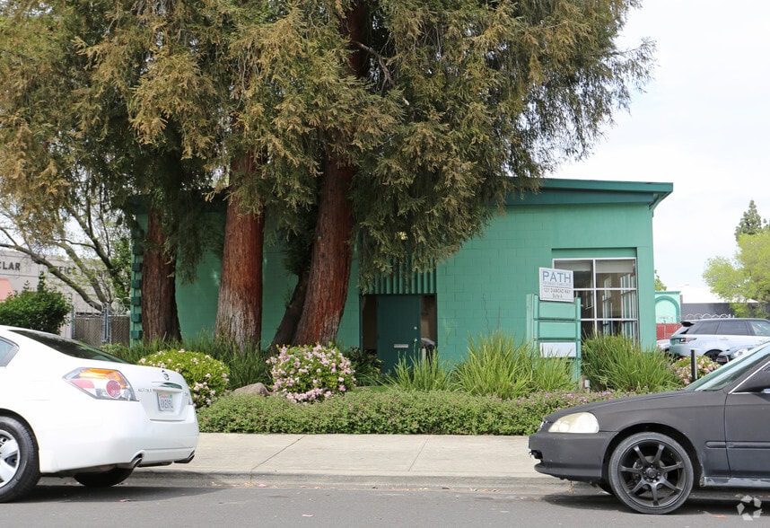 1231 Diamond Way, Concord, CA for lease - Building Photo - Image 3 of 4
