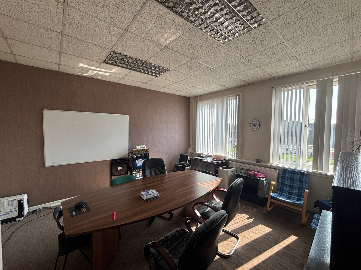 40 Bogmooor Pl, Glasgow, GLG G51 4TQ - Unit 40 - - Interior Photo - Image 2 of 3