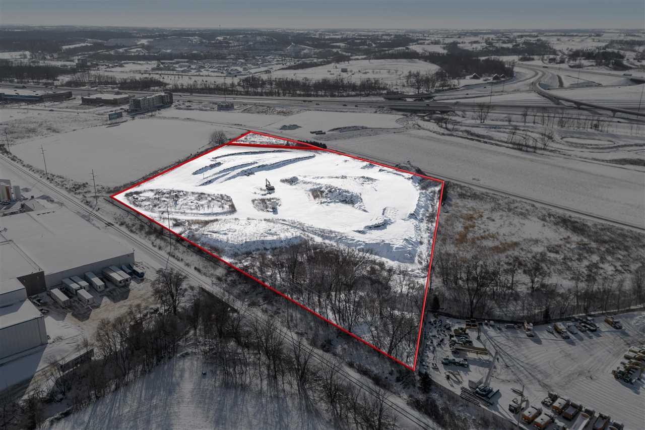 300 Westcor Dr, Coralville, IA for sale Primary Photo- Image 1 of 3