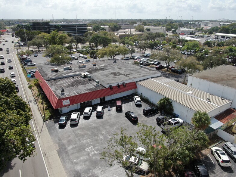 1788 Fowler St, Fort Myers, FL à vendre - Aérien - Image 2 de 17