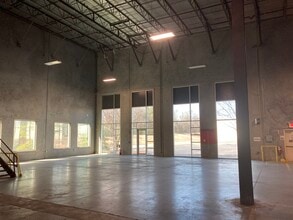 3536 Highway 31, Calera, AL for lease Interior Photo- Image 1 of 8