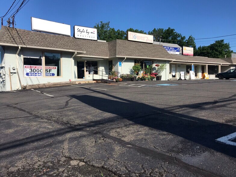 821 N Bethlehem Pike, Lower Gwynedd, PA à vendre - Photo du bâtiment - Image 2 de 5