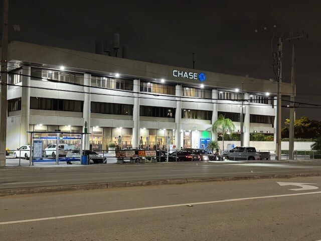 13701 SW 88th St, Miami, FL à louer - Photo du bâtiment - Image 2 de 17