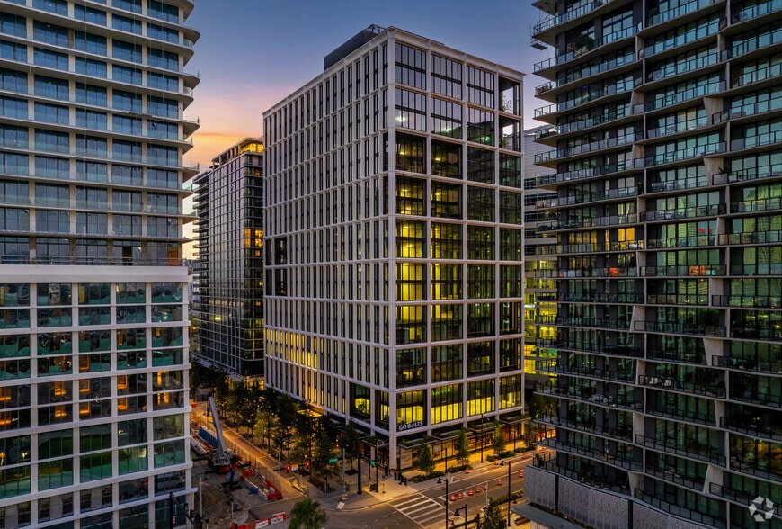 1001 Water St, Tampa, FL for lease - Building Photo - Image 2 of 41