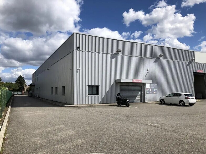 Flex dans Toulouse à louer - Photo du bâtiment - Image 2 de 8