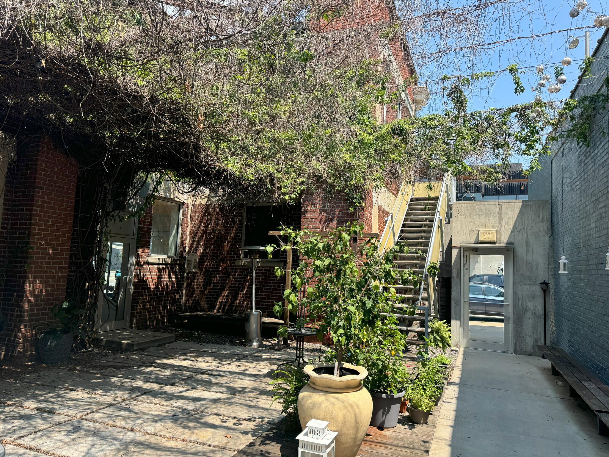 1901 Main St, Kansas City, MO for lease Building Photo- Image 1 of 4