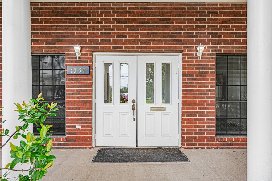 1350 Avenue D, Katy, TX à vendre - Photo du bâtiment - Image 3 de 17