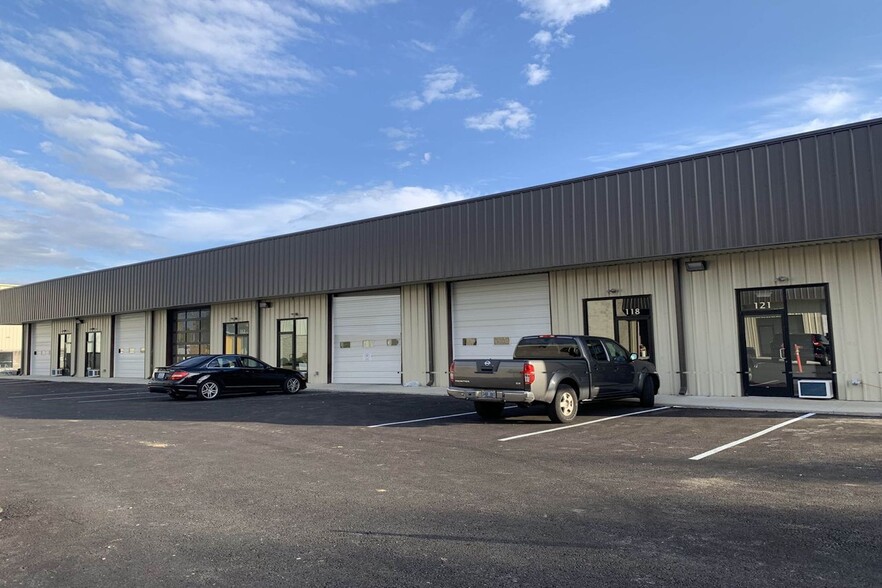 949 National Ave, Lexington, KY for lease - Building Photo - Image 1 of 9