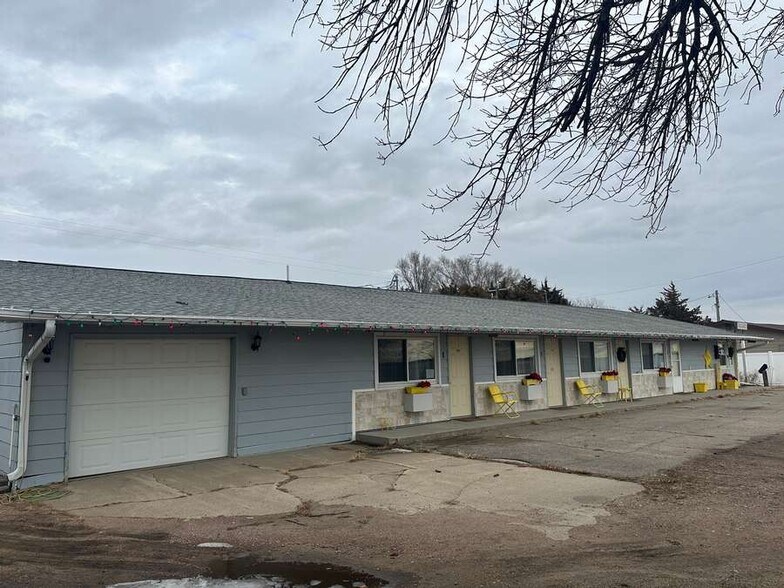 810 E US Hwy 275, Ewing, NE à vendre - Photo du bâtiment - Image 2 de 42
