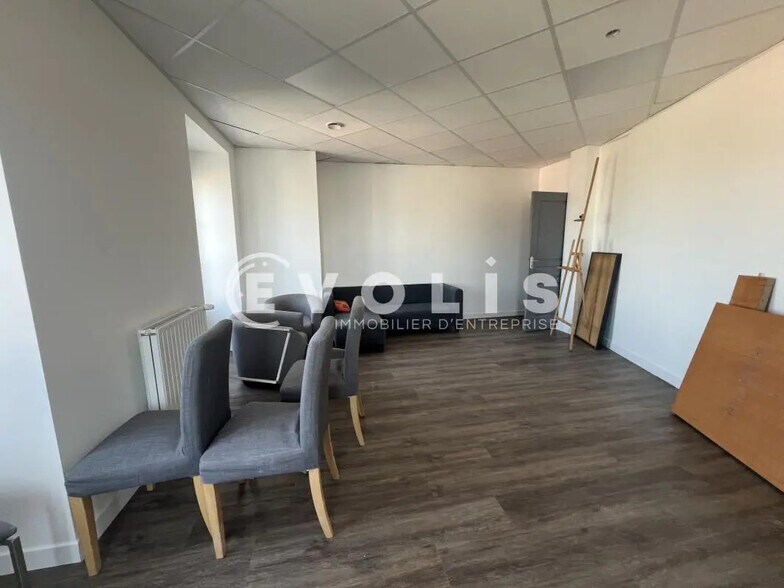 Office in Le Raincy for lease - Building Photo - Image 3 of 10