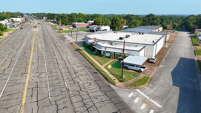 Plus de détails pour 1905 W Gentry Pky, Tyler, TX - Industriel à louer