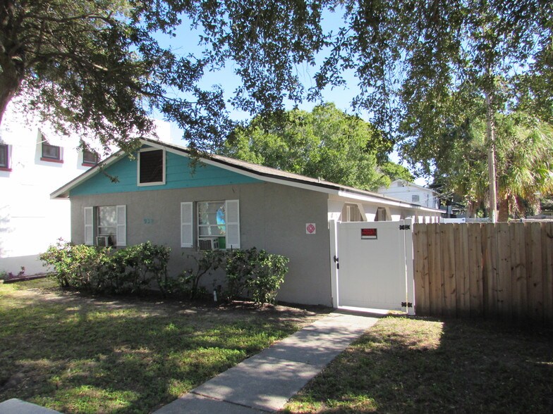 932 22nd St S, Saint Petersburg, FL for sale - Building Photo - Image 1 of 11