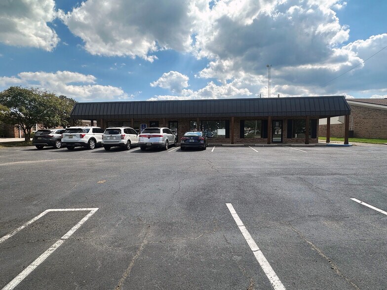 3165 Dauphin St, Mobile, AL à vendre - Photo du bâtiment - Image 2 de 14