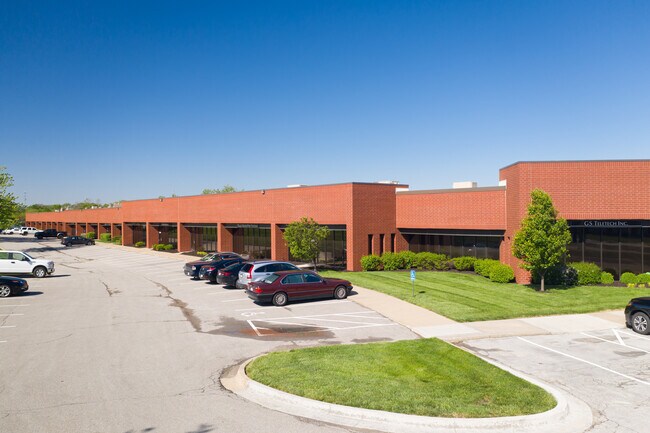 Plus de détails pour 8200-8248 Marshall Dr, Lenexa, KS - Industriel à louer