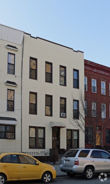 314 Macdougal St, Brooklyn, NY à vendre - Photo du bâtiment - Image 2 de 4